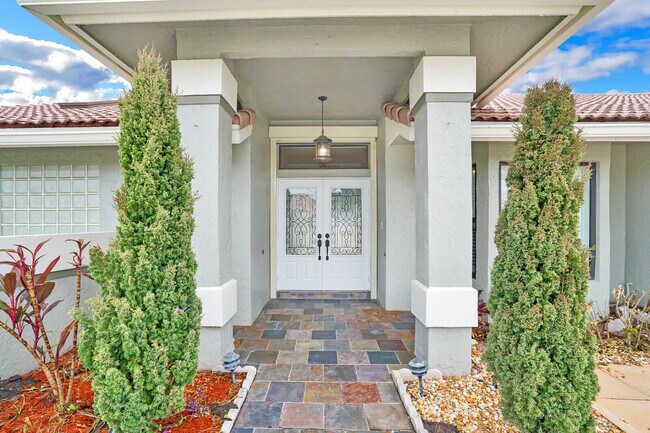 Building Photo - 6671 Lake Loran Way