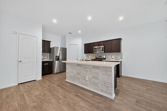 Building Photo - 14128 Upper Gardenia Ln