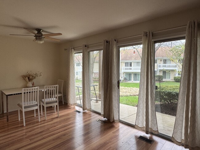 Foto del edificio - 1071 Auburn Ln