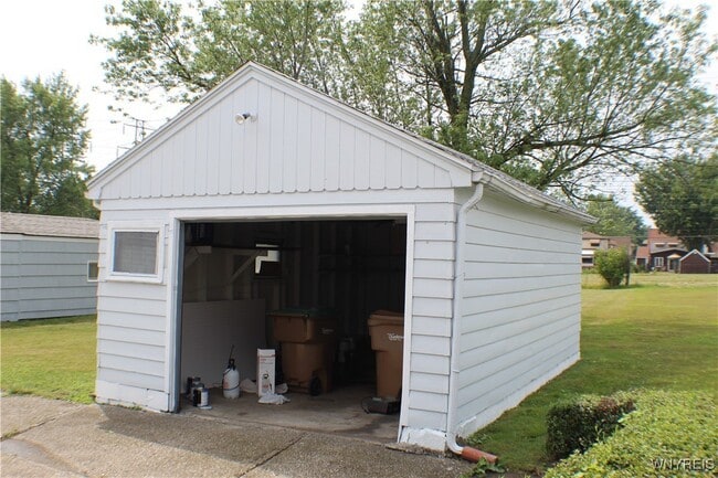 Foto del edificio - 110 Susan Ln