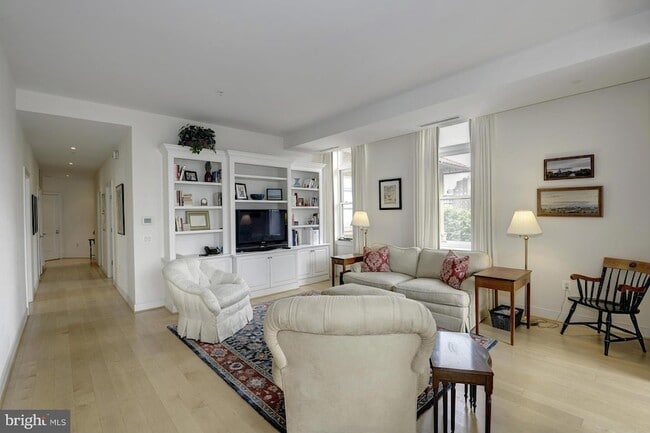 Foto del edificio - 2425 L St NW
