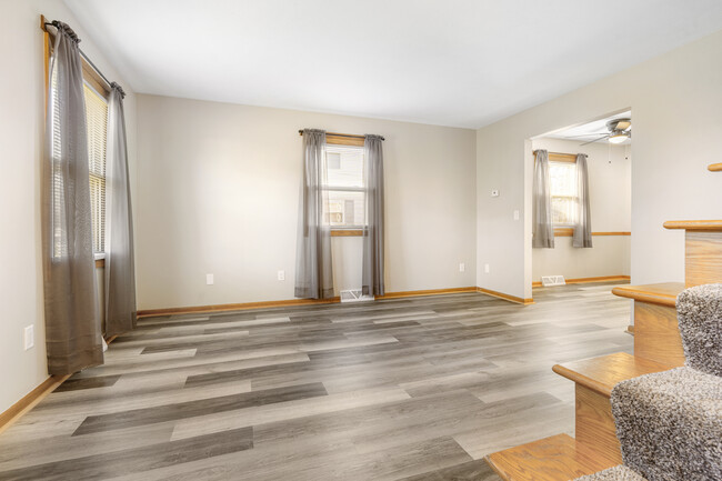 Foto del edificio - 2605 S Seneca Ave