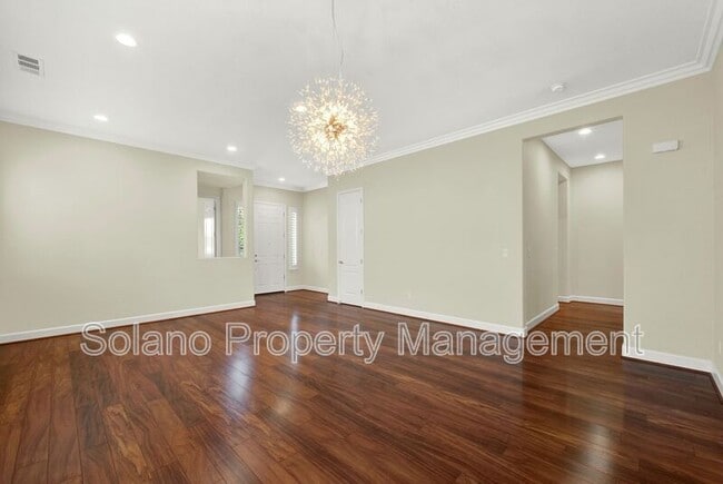 Building Photo - 949 Lancaster St