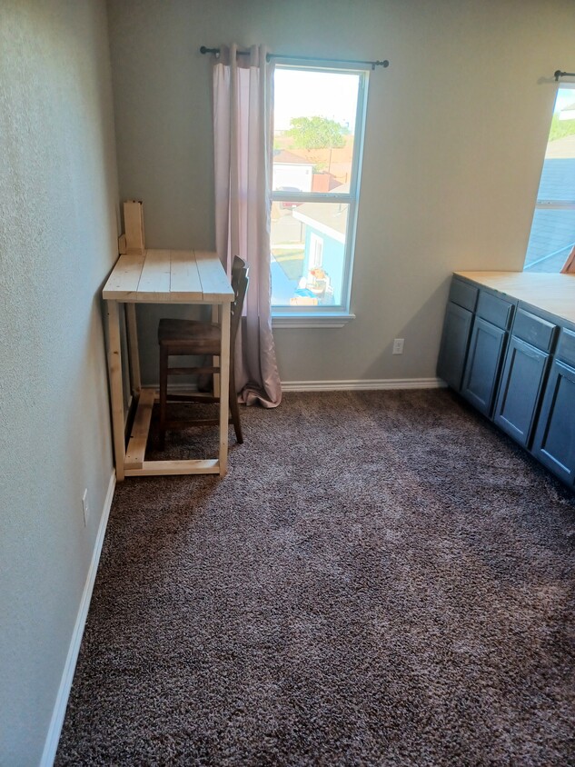 I made that desk myself! - 178 Moss Valley Dr