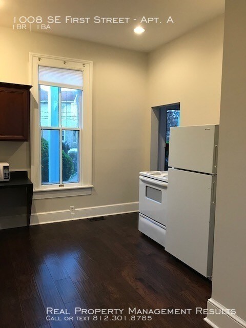 Building Photo - Haynie's Historic Hangout - 1 Bedroom Apt