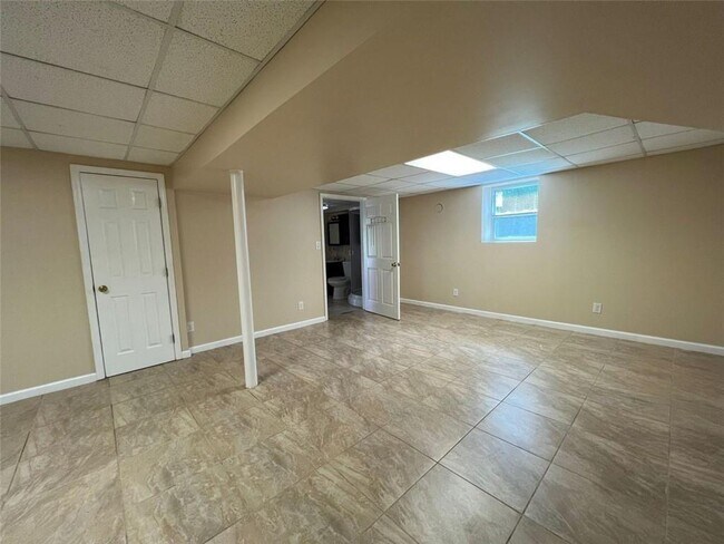 Building Photo - 3456 Davis Rd