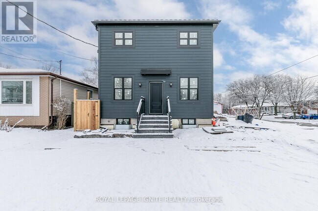 Building Photo - 781 Oliva St
