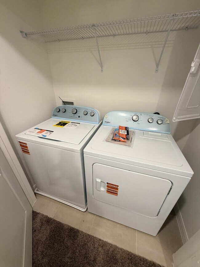 Foto del edificio - 2814 Raindrop Run St