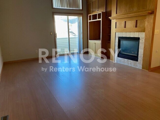 Foto del edificio - 689 Kingfisher Ln