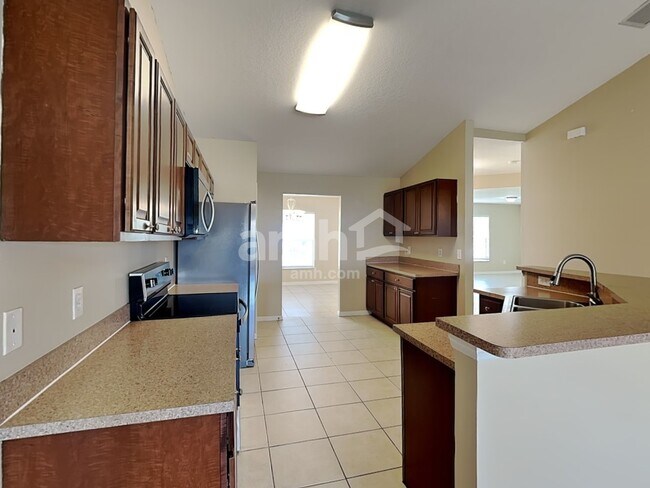 Foto del edificio - 1702 SW Penrose Ave