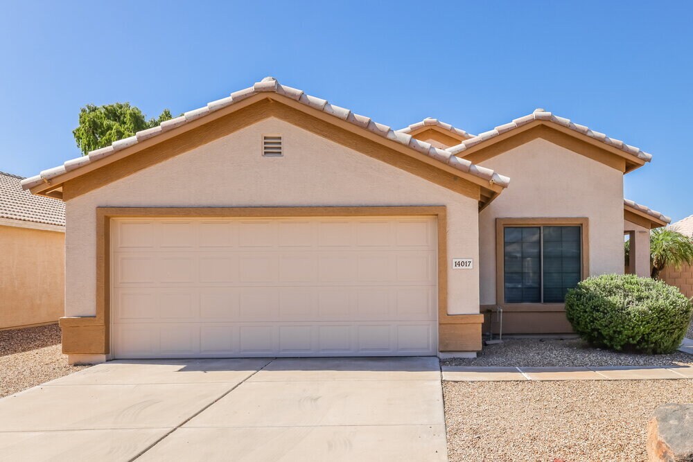 Foto principal - 14017 W Two Guns Trail