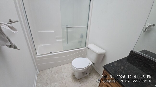 Foto del edificio - 1313 W 109th St