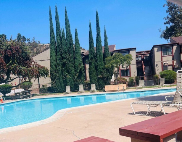 Foto del edificio - 5483 Adobe Falls Rd