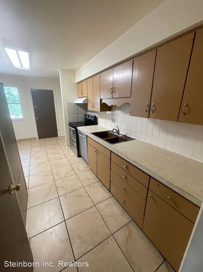 Foto del edificio - 3 br, 1 bath House - 1827 Wyoming Ave.