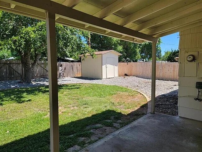 Building Photo - 2120 Venus Way