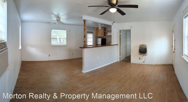 Foto del edificio - 1 br, 1 bath House - 801 Mercedes Dr.