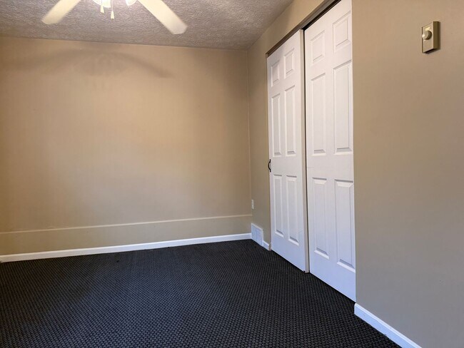 Foto del edificio - 802 12th St NW