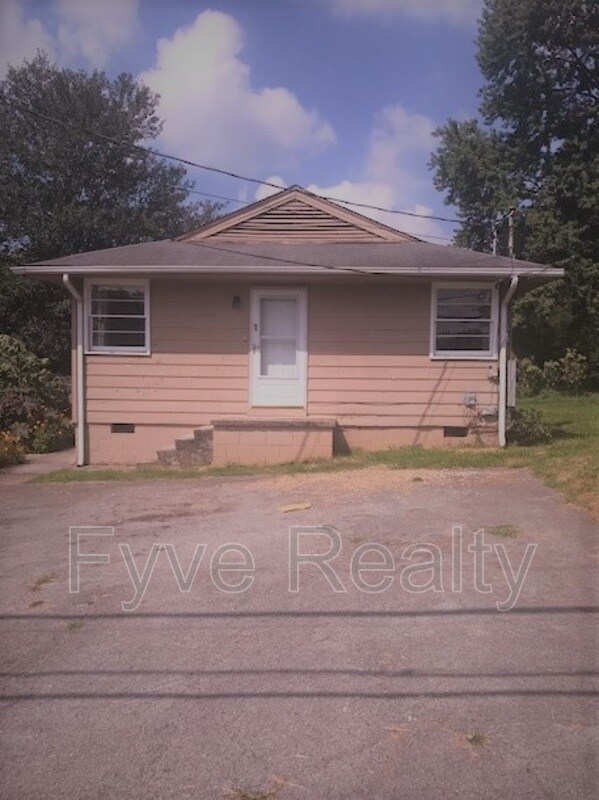 501 Ocala Dr NE Unit Apt 2, Knoxville, TN 37918 Condo for Rent in Knoxville, TN