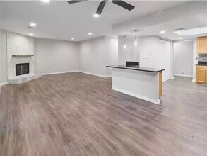 Building Photo - 2017 Powers Ferry Trce SE