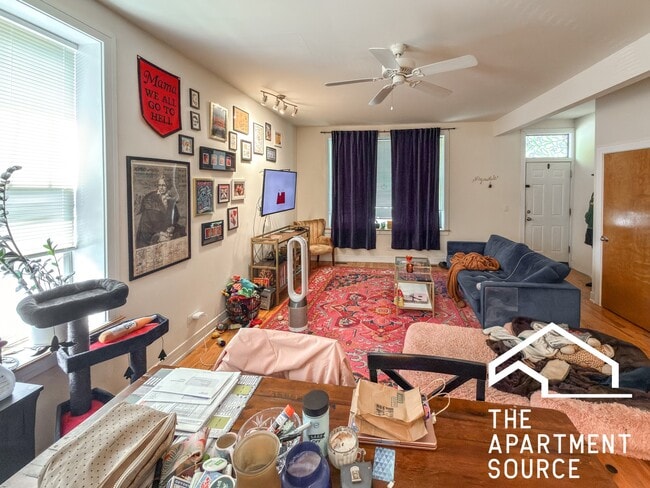 Photo - 2835 N Damen Ave Apartment