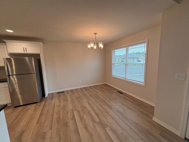 Building Photo - Check out this beautiful newly built 3-bedroom, 2-bathroom home in Springfield!
