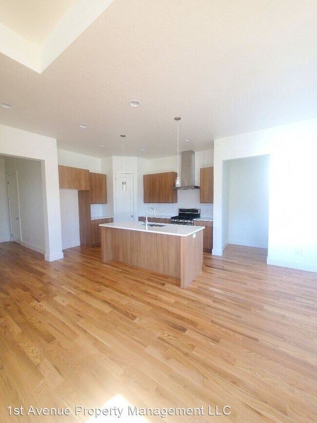 Building Photo - 3 br, 2 bath House - 62 S Snead