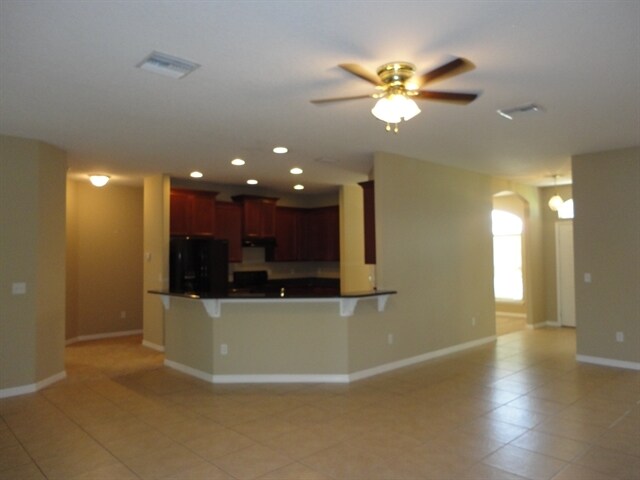 Foto del edificio - 1238 Rain Lily Rd