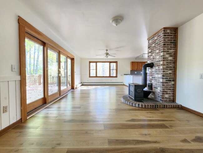 Foto del edificio - 1323 Pushaw Rd