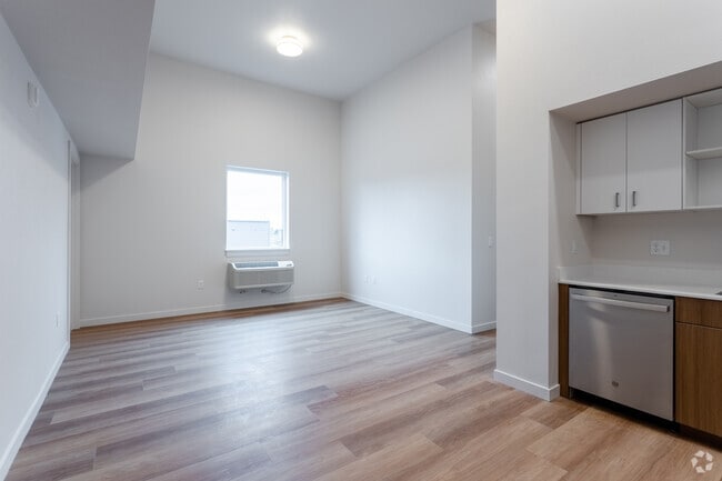 2BR, 1BA - 922SF - Navalia