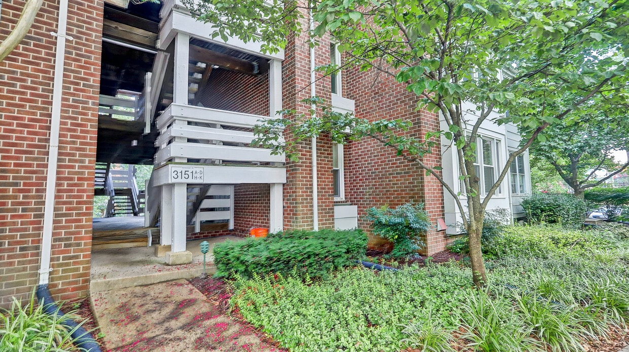 Photo - 3151 Covewood Ct (Falls Church, VA)