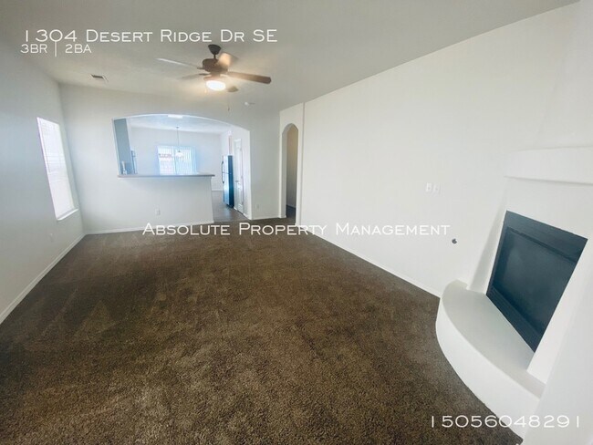 Building Photo - Cute 3 bed 2 bath home