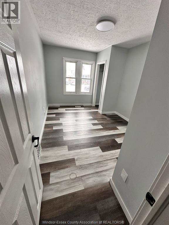 Photo du bâtiment - 264 Josephine Ave