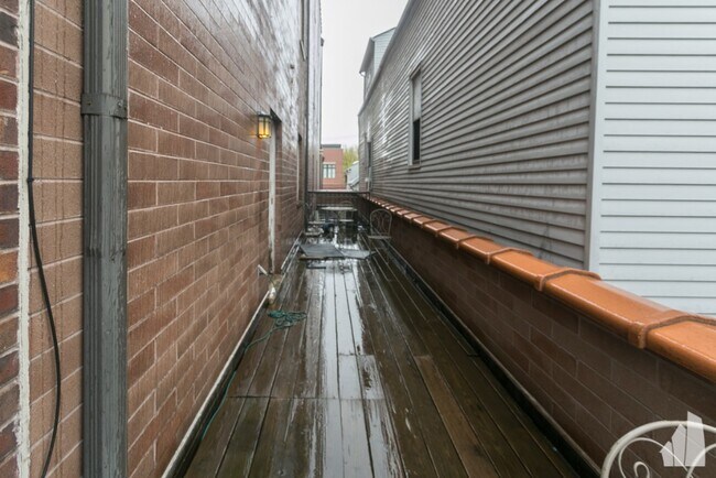 Foto del edificio - 1438 W Belmont Ave