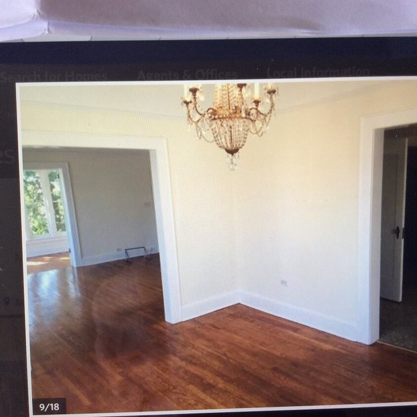 Primary Photo - 50 Sickles Ave