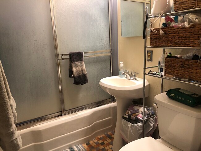 Foto del edificio - 1010 NW Fisk St