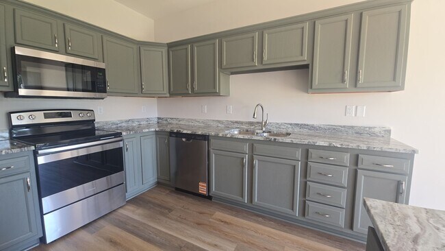 Foto del edificio - 3-Bedroom Townhome Available Now!