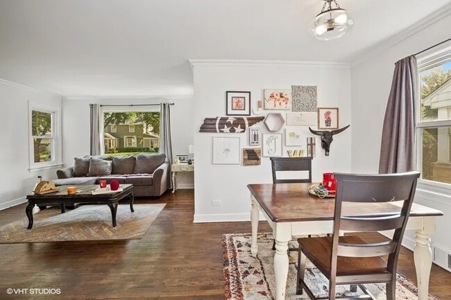 Building Photo - 540 S Evergreen Ave