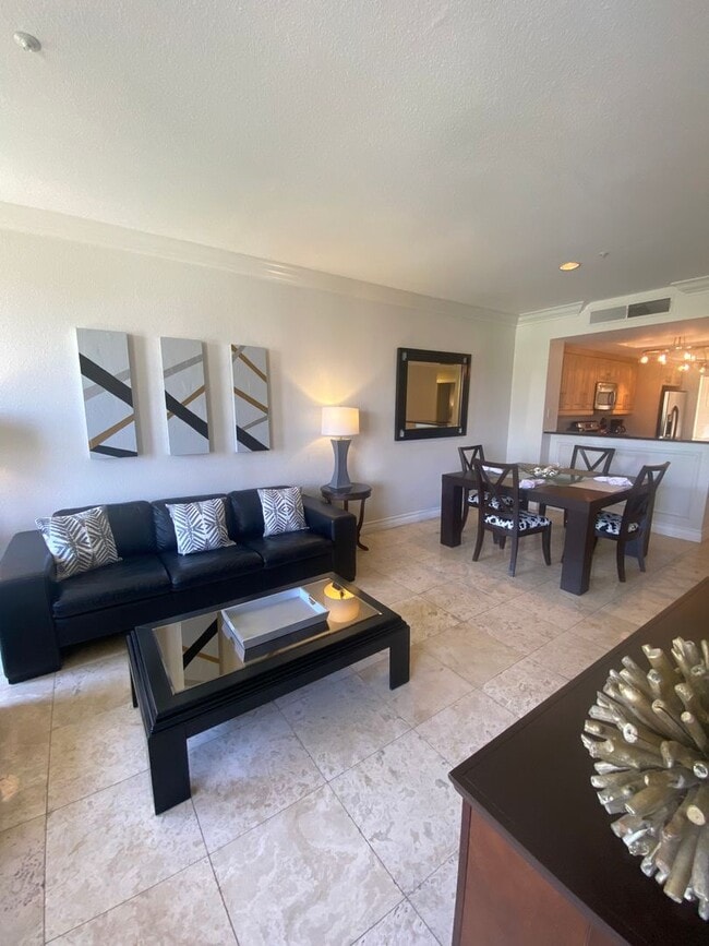 Foto del edificio - Amazing 2 bedroom furnished condo 1 block ...