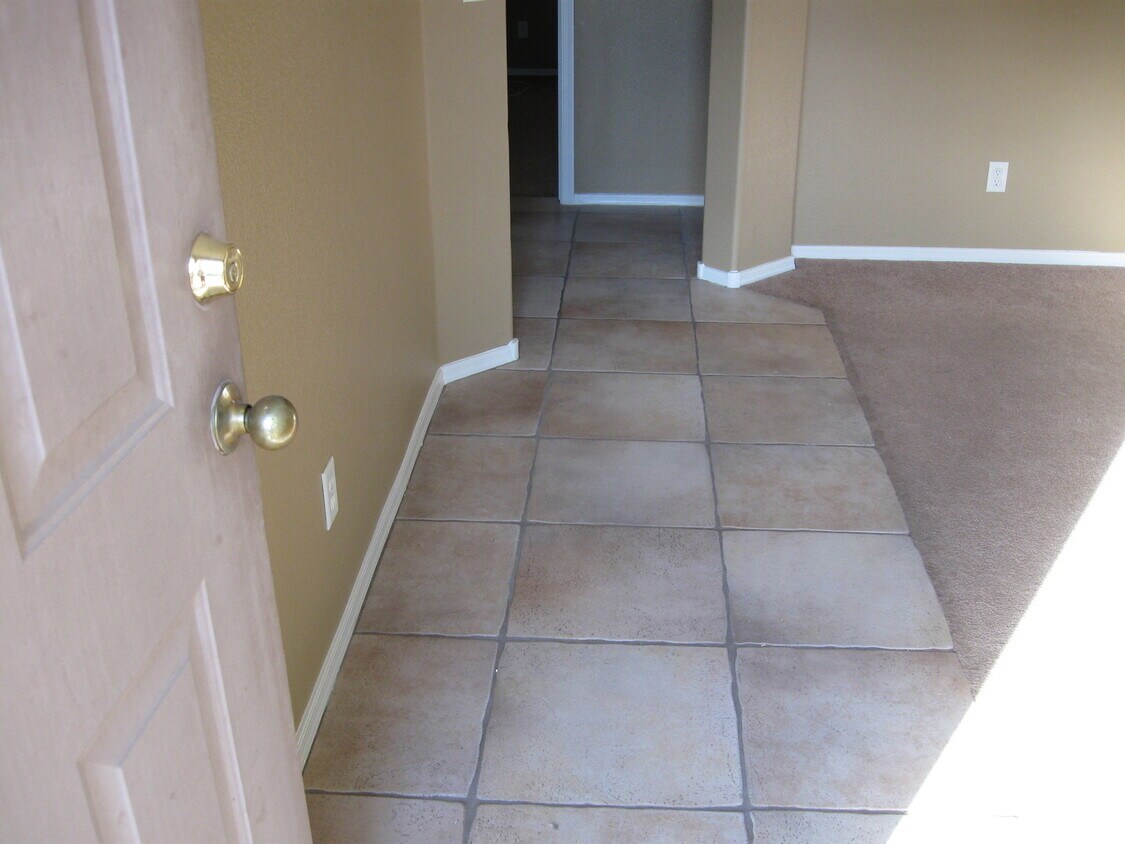 Foto del edificio - 3 bedroom single story home
