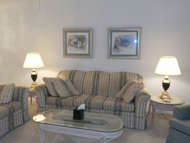 Foto del edificio - 926 Capri Isles Blvd