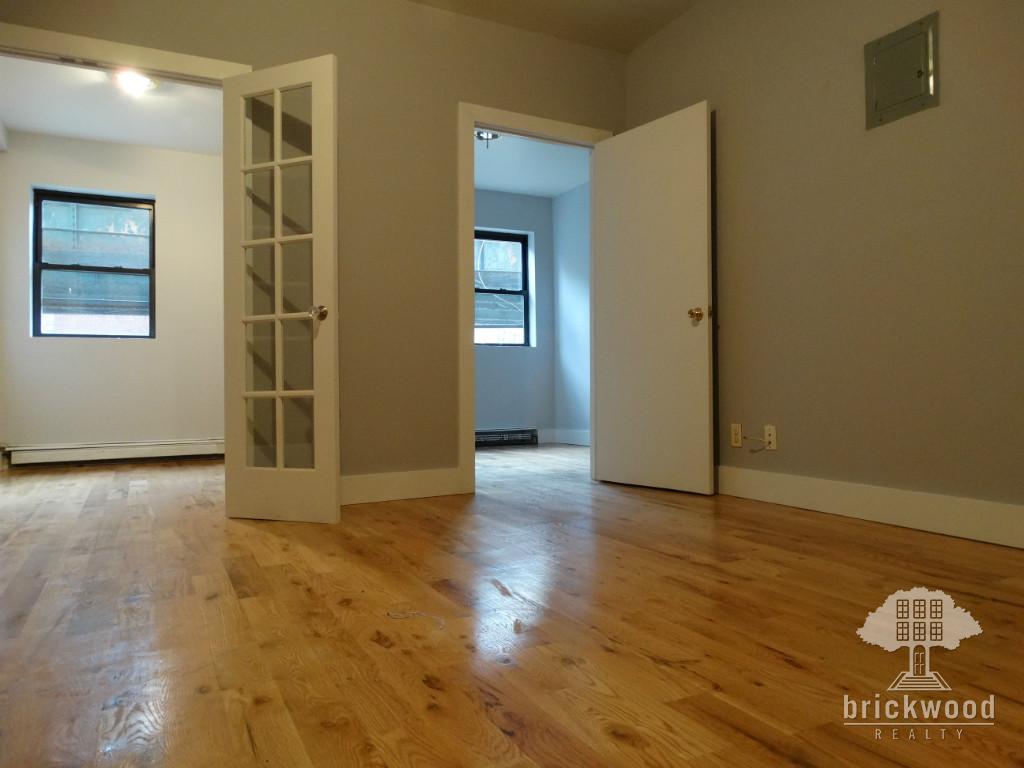 Primary Photo - 1075 Broadway