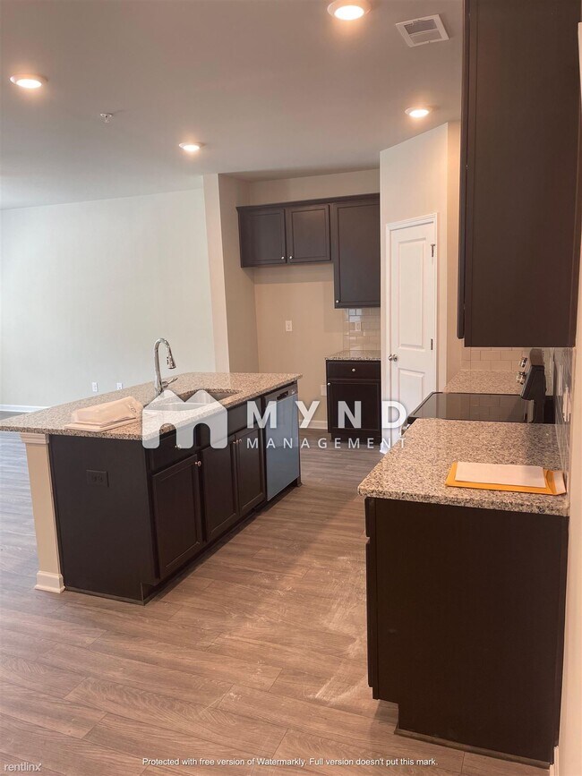 Building Photo - 3 br, 3 bath House - 1298 Sweetbriar Cir