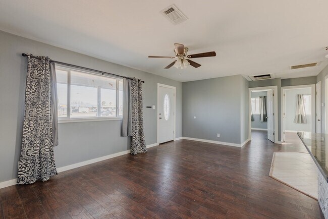 Foto del edificio - 1202 E 42nd St