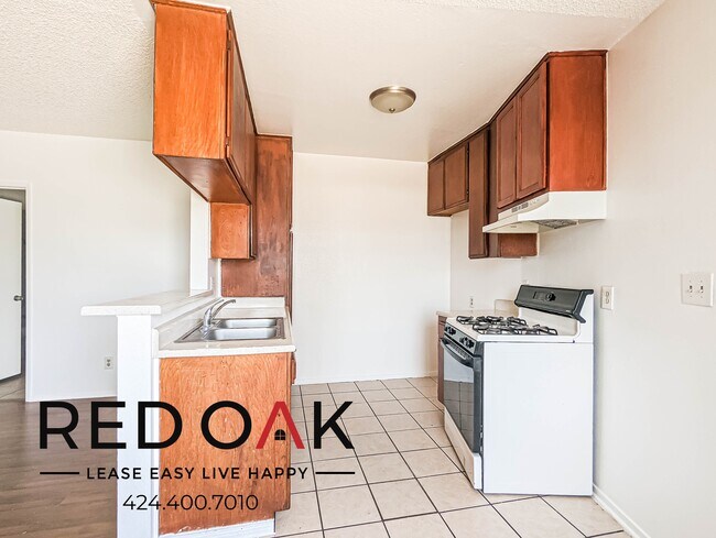 Foto del edificio - 15500 Foothill Blvd