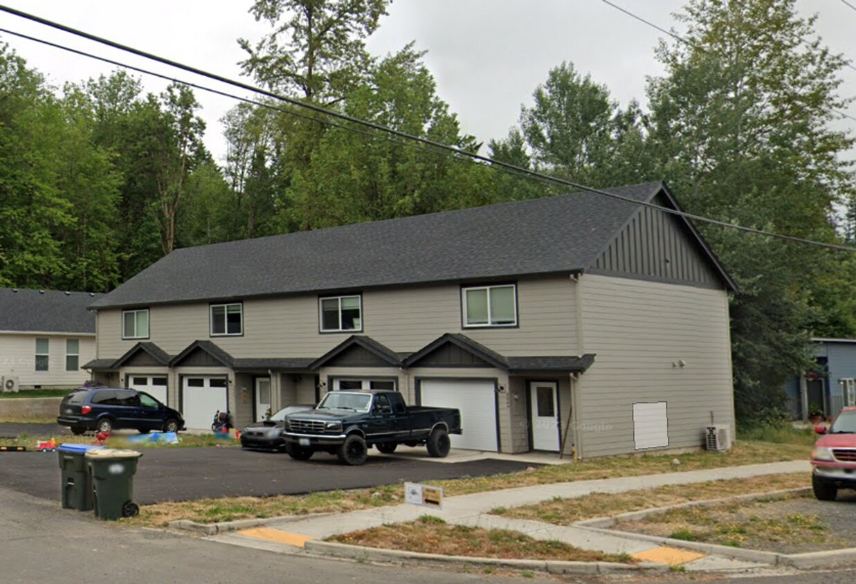 Foto principal - 804 SE 1st St