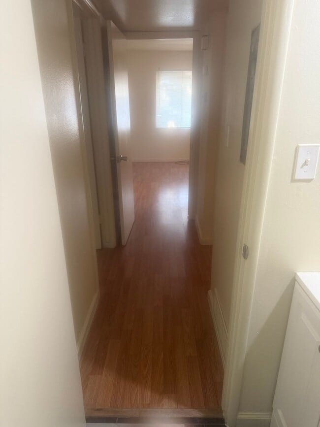 Building Photo - 3704 N Abby St