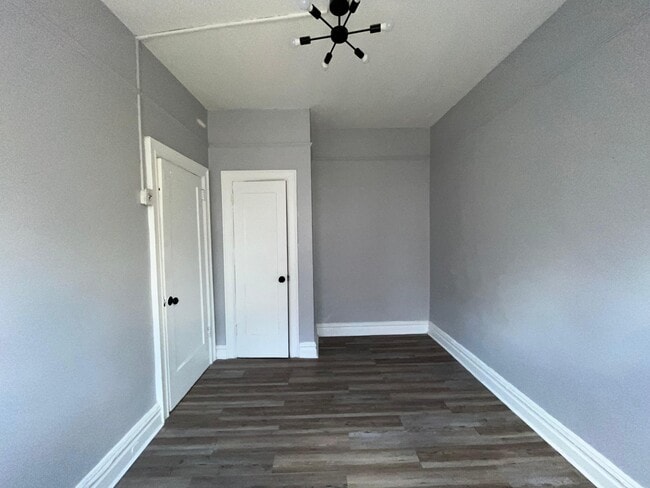 Building Photo - 316 Summit Ave