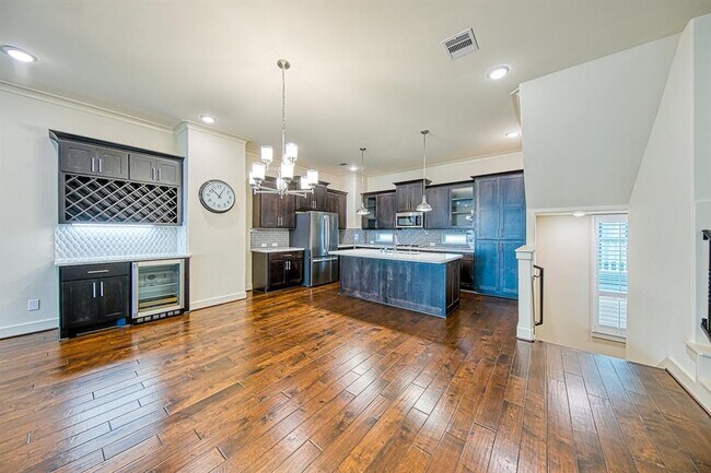 Building Photo - 1213 Nelson Falls Ln