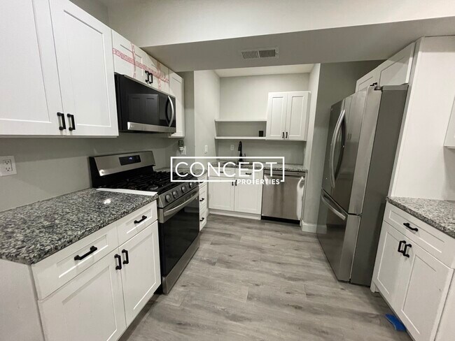 Building Photo - 11 Pierce St