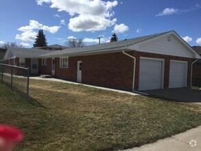Building Photo - 4616 Diana Dr